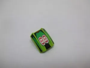 Lego Sklon zakřivený 2 × 2 s okraji s potiskem limetková (30602)