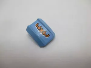 Lego Sklon zakřivený 2 × 2 s okraji se samolepkou středně modrá (30602)